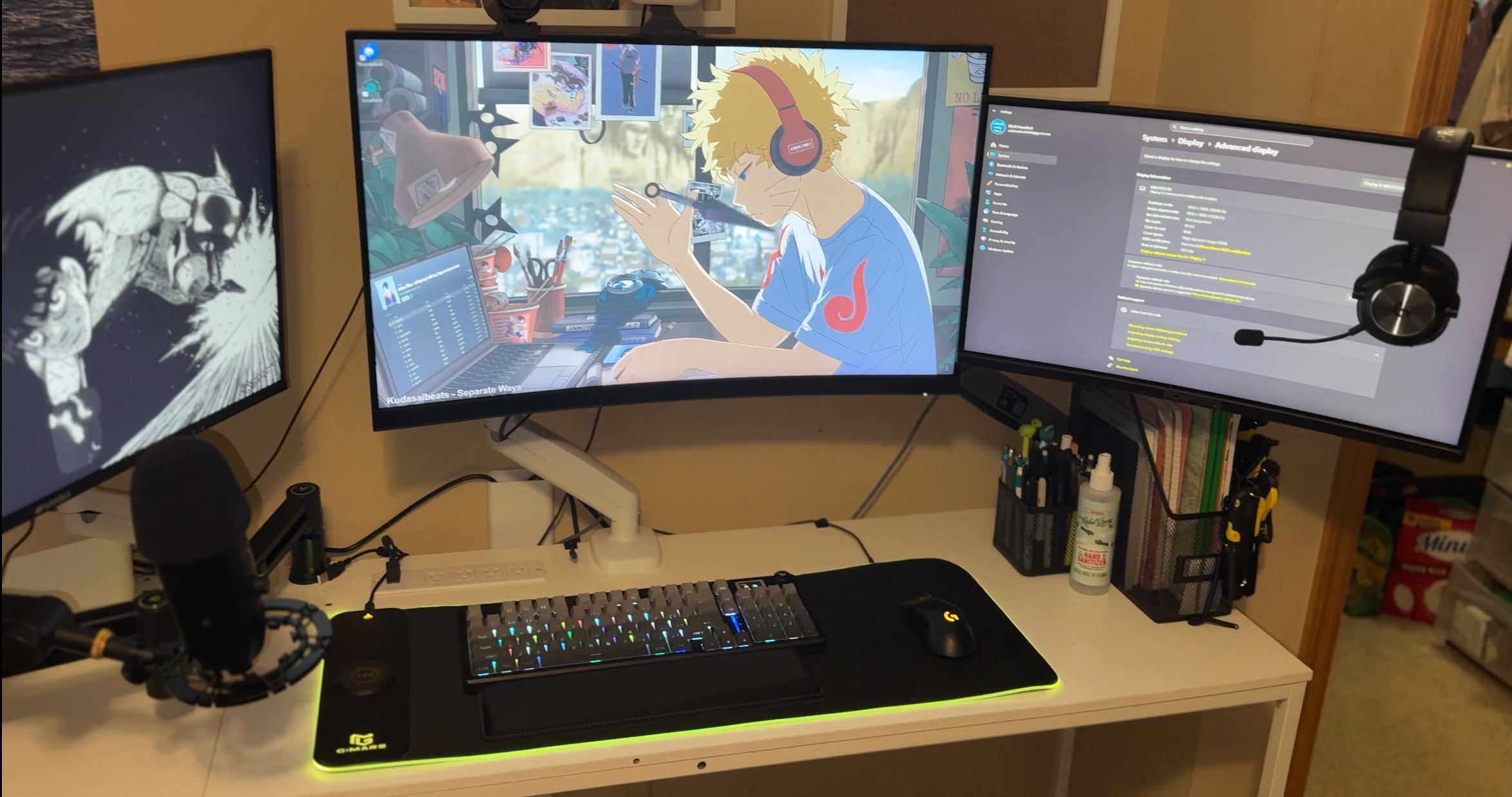 Clean cable management - desk view